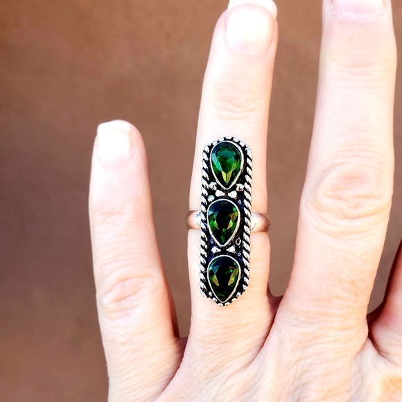 New Green Topaz 925 Silver Ring. - Picture 3 of 10